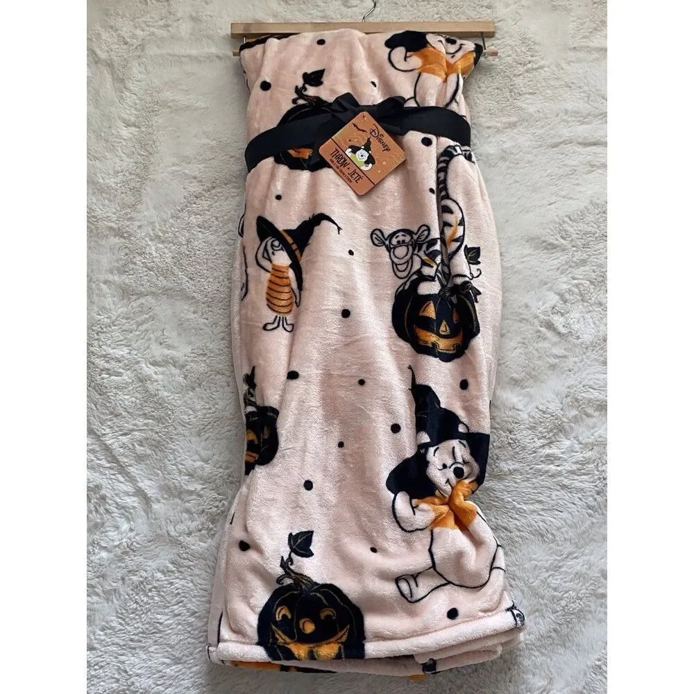 Disney Winnie The Pooh Tigger Piglet Halloween Pink Throw Blanket 60”‎ X 70” NEW